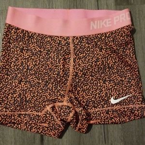 Nike Pro